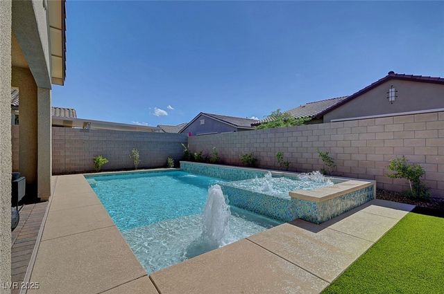 337 Meadow Brush Place, Henderson, NV 89011