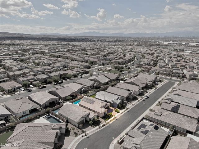 337 Meadow Brush Place, Henderson, NV 89011