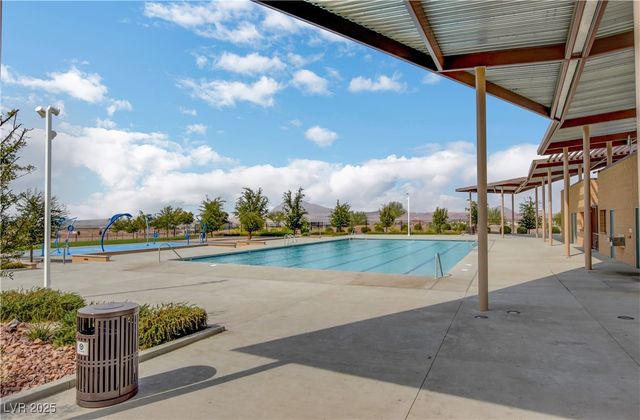 337 Meadow Brush Place, Henderson, NV 89011