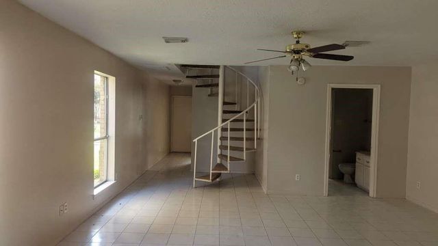 2037 Country Village Boulevard A, Humble, TX 77338