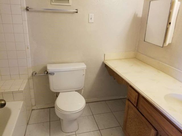 2037 Country Village Boulevard A, Humble, TX 77338