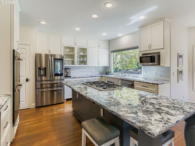 16293 Sw BELL Rd, Sherwood, OR 97140