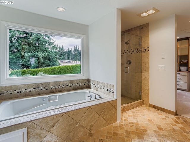 16293 Sw BELL Rd, Sherwood, OR 97140