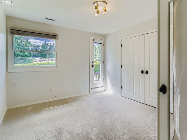 16293 Sw BELL Rd, Sherwood, OR 97140