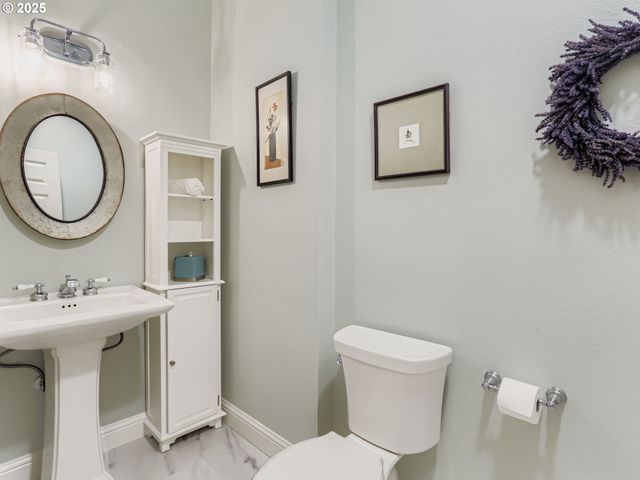 16293 Sw BELL Rd, Sherwood, OR 97140