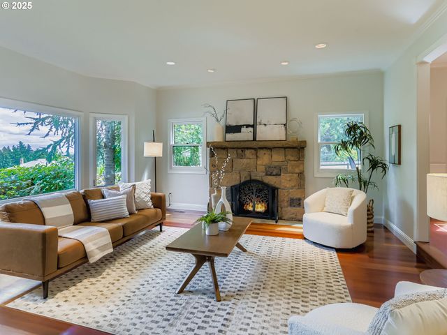 16293 Sw BELL Rd, Sherwood, OR 97140