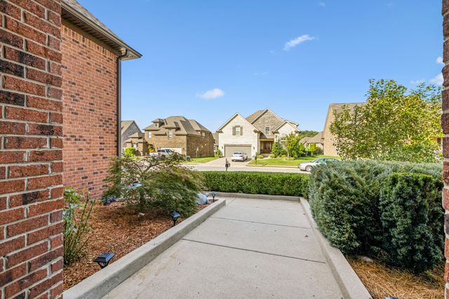 4024 Haversack Dr, Spring Hill, TN 37174