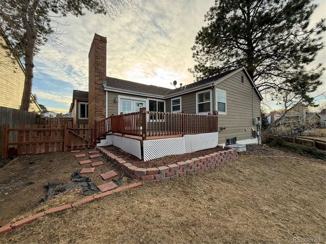 2359 E Nichols Pl, Centennial, CO 80122