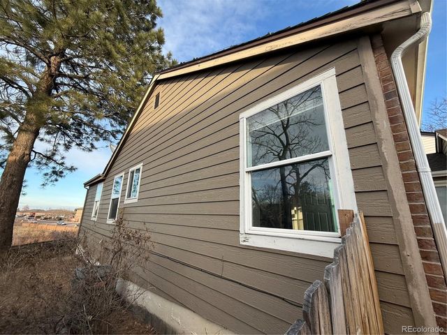 2359 E Nichols Pl, Centennial, CO 80122