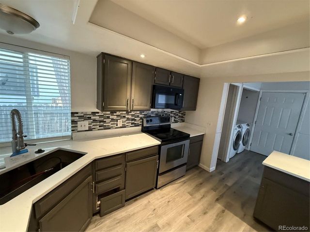 2359 E Nichols Pl, Centennial, CO 80122