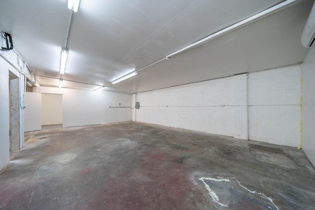 2130 Railroad Avenue, Redding, CA 96001