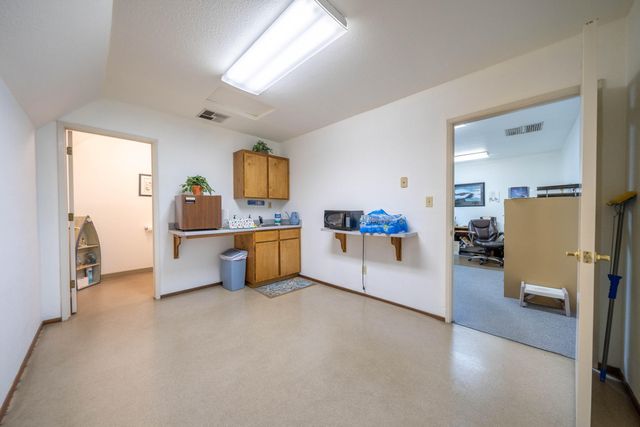 2130 Railroad Avenue, Redding, CA 96001