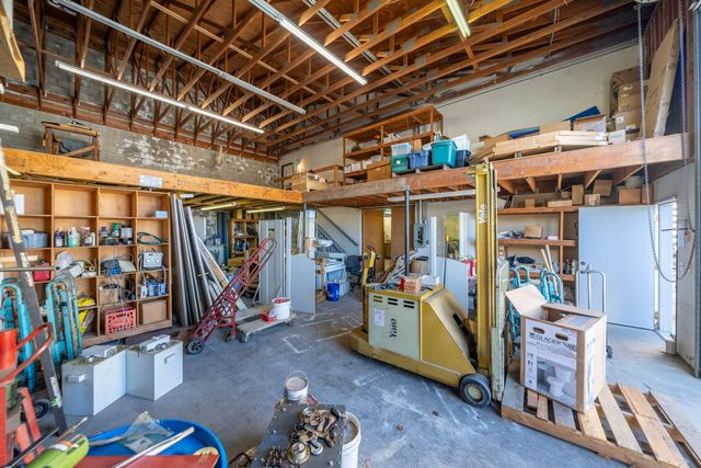 2130 Railroad Avenue, Redding, CA 96001