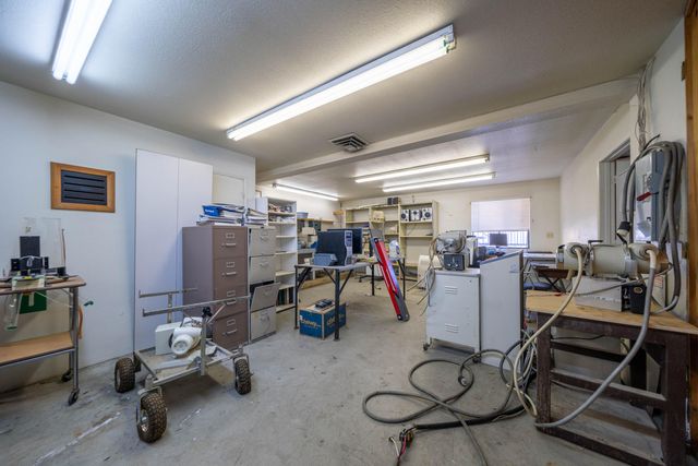 2130 Railroad Avenue, Redding, CA 96001