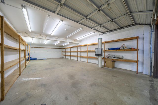 2130 Railroad Avenue, Redding, CA 96001