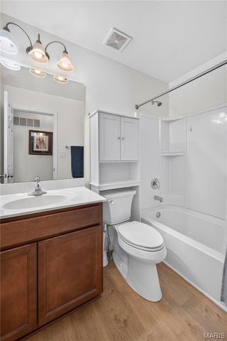 156 Hidden Bluffs Drive, Lake St Louis, MO 63367