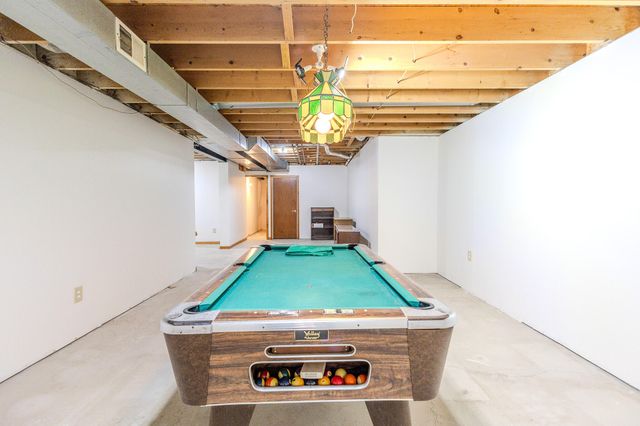 34508 Marina Court, Westland, MI 48185