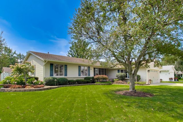 535 N Gateshead, Elk Grove Village, IL 60007