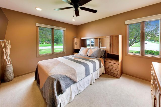 535 N Gateshead, Elk Grove Village, IL 60007