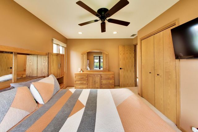 535 N Gateshead, Elk Grove Village, IL 60007