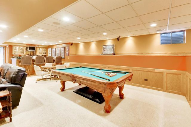 535 N Gateshead, Elk Grove Village, IL 60007