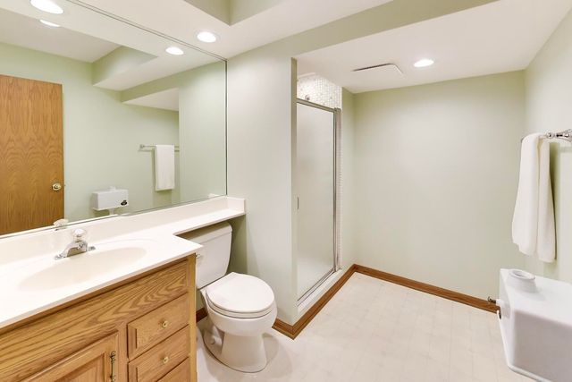 535 N Gateshead, Elk Grove Village, IL 60007