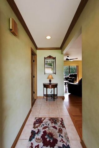 535 N Gateshead, Elk Grove Village, IL 60007