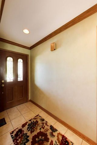 535 N Gateshead, Elk Grove Village, IL 60007