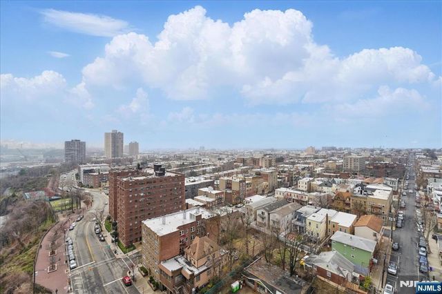 6600 JFK Blvd E 18K, West New York, NJ 07093