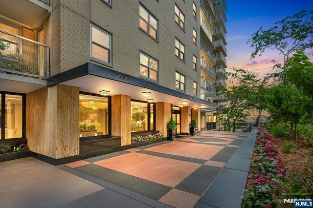6600 JFK Blvd E 18K, West New York, NJ 07093