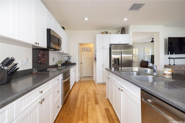 91-1033 Kaiamalo Street, Ewa Beach, HI 96706