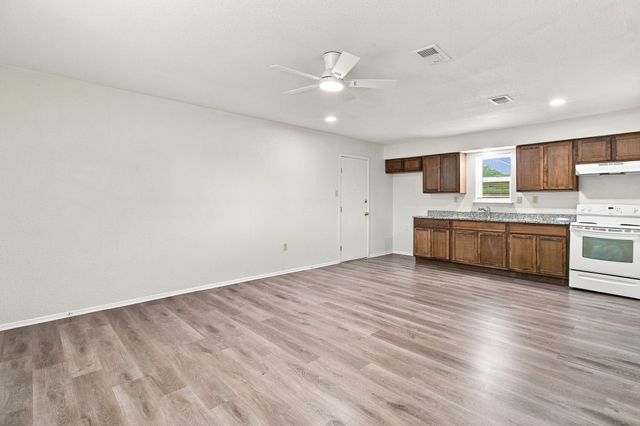 1819 Pelican W, Pelican Bay, TX 76020