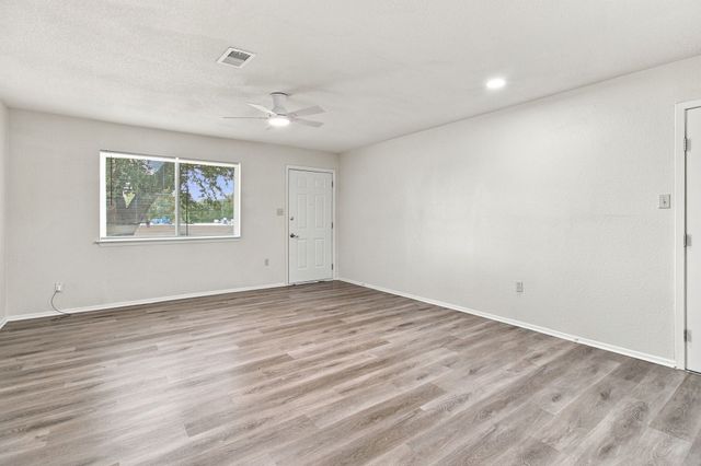 1819 Pelican W, Pelican Bay, TX 76020