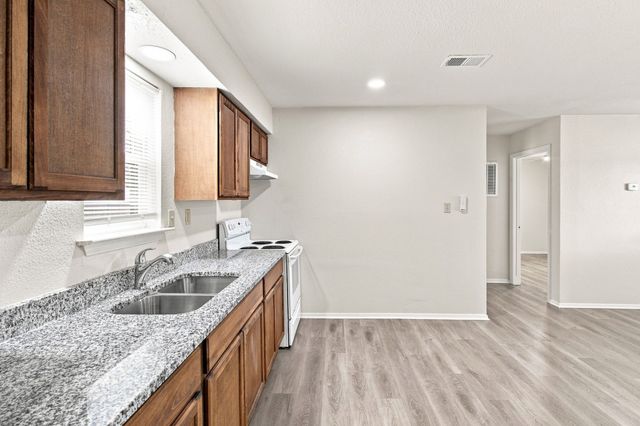 1819 Pelican W, Pelican Bay, TX 76020