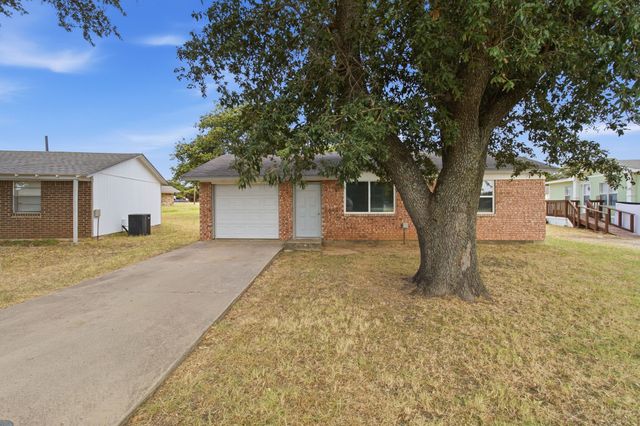 1819 Pelican W, Pelican Bay, TX 76020