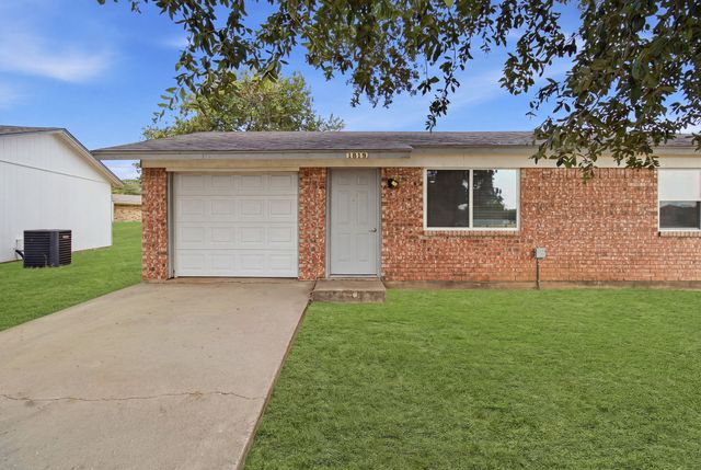 1819 Pelican W, Pelican Bay, TX 76020