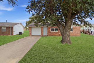 1819 Pelican W, Pelican Bay, TX 76020