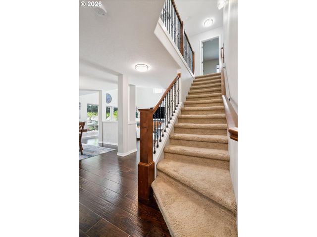 2137 N LEGACY Dr, Newberg, OR 97132