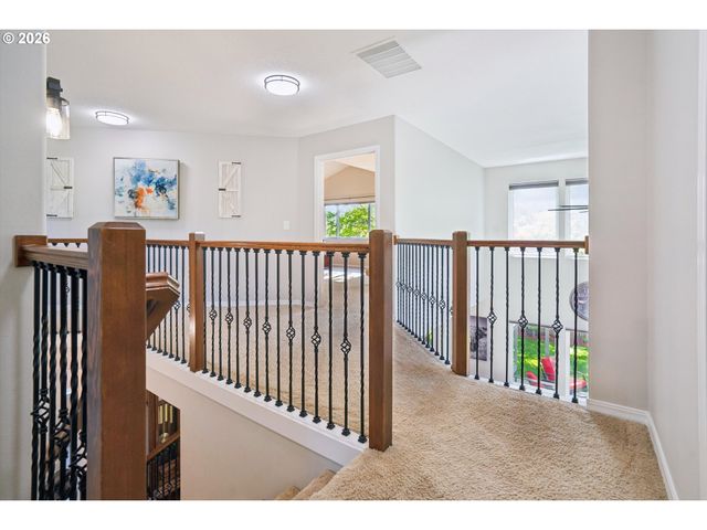 2137 N LEGACY Dr, Newberg, OR 97132