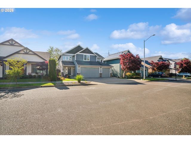2137 N LEGACY Dr, Newberg, OR 97132