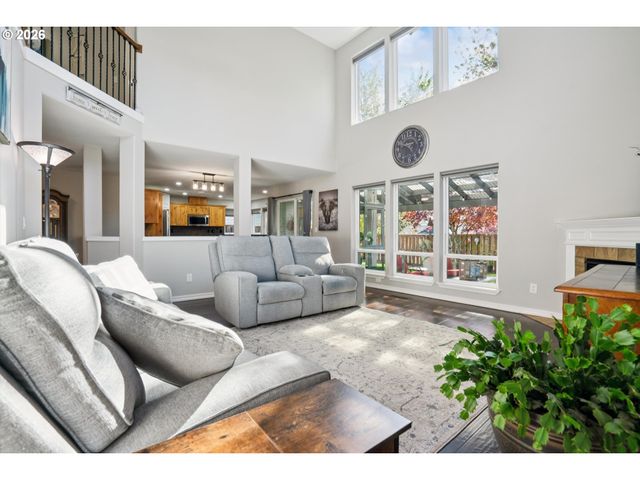 2137 N LEGACY Dr, Newberg, OR 97132