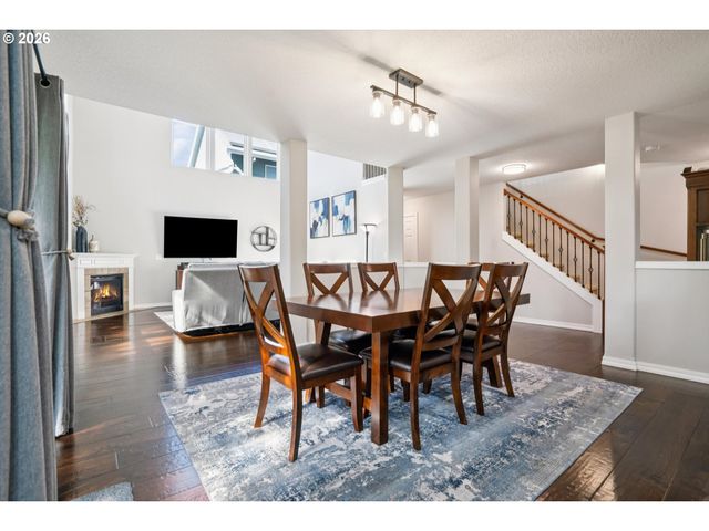 2137 N LEGACY Dr, Newberg, OR 97132