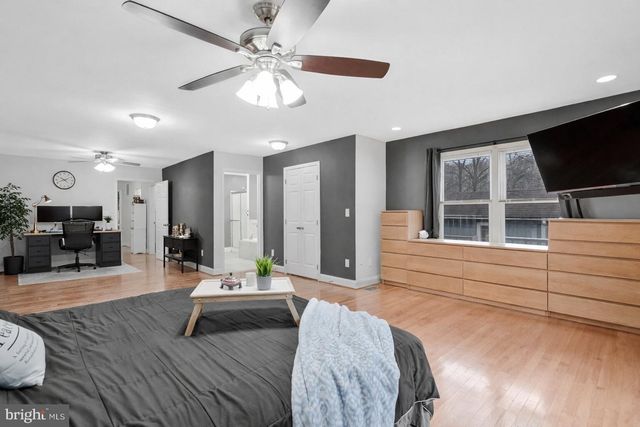 1327 GENERALS HWY, Crownsville, MD 21032