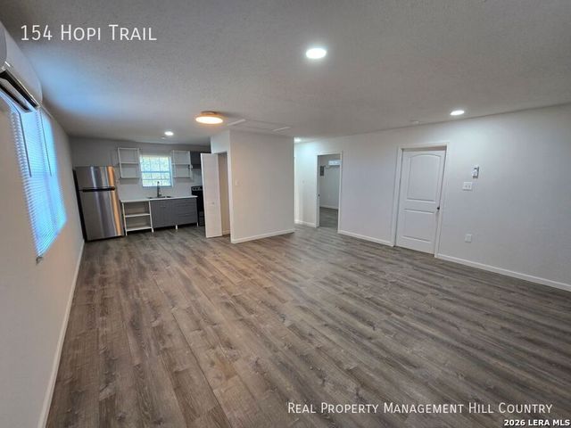 154 Hopi, Bandera, TX 78003