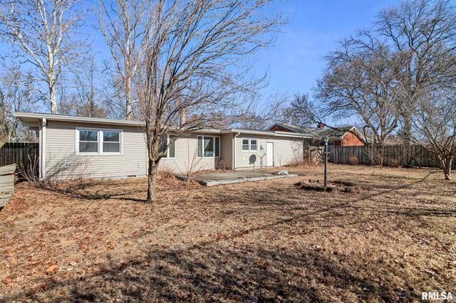 2028 PARKVIEW Drive, Springfield, IL 62704