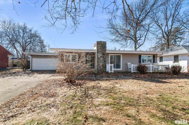 2028 PARKVIEW Drive, Springfield, IL 62704