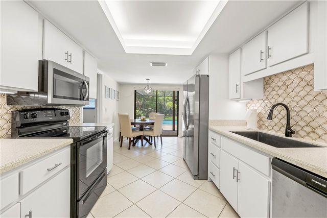 3820 Indian River Drive E, Vero Beach, FL 32963