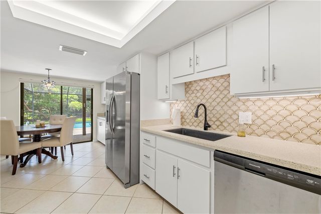 3820 Indian River Drive E, Vero Beach, FL 32963