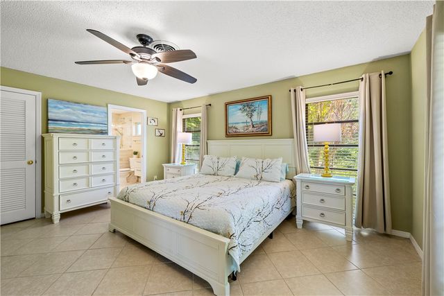 3820 Indian River Drive E, Vero Beach, FL 32963