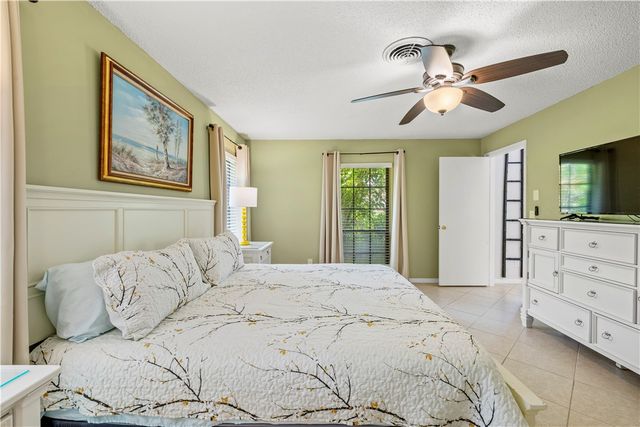 3820 Indian River Drive E, Vero Beach, FL 32963